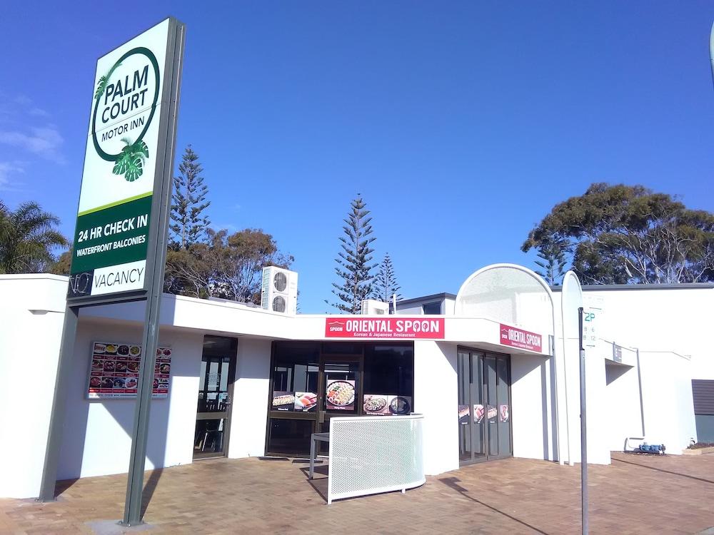 Palm Court Motor Inn Port Macquarie Exterior foto