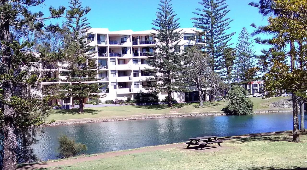 Palm Court Motor Inn Port Macquarie Exterior foto